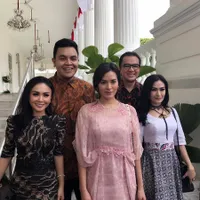 FOTO: Deretan Musisi di Istana Negara, Raisa Senang Dapat Sepeda
