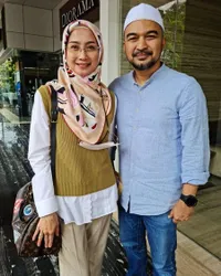 Foto Desy Ratnasari dan David Chalik yang Sempat Dirumorkan Bakal Menikah, Begini Fakta Sebenarnya