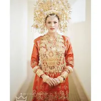 FOTO: Detail Gaun Nikah Ratu Anandita, Cantik di Garden Party!