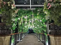 FOTO: Detail Wedding Venue Bella - Emran, Romantis di Malam Hari