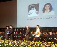FOTO Detik-Detik Shaloom Razade Wisuda, Cantik Bening Dengan Toga