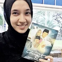 FOTO: Dhini Aminarti Berhijab Makin Cantik dan Banjir Pujian