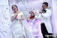 FOTO: Di Atas Pelaminan, Denada - Ihsan Sebarkan Cinta