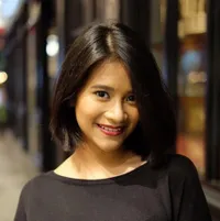 FOTO: Dira, Anak Aldi Bragi-Ririn Dwi Yang Cantik & Fashionable