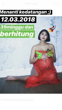 FOTO: Ditemani Suami, Dominique Diyose Lahiran Dengan Lotus Birth