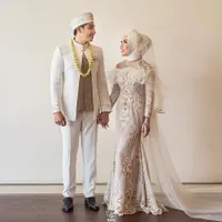 FOTO Dress Cantik Mewah di Nikahan Medina Zein - Adik Ayu Azhari