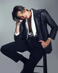 Foto Eddy Meijer Anak Maudy Koesnaedi Pemotretan dengan Pamer Dada, Model Usia 15 Tahun yang Berbakat