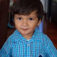 FOTO: Enrico, Anak Bungsu Ganteng Shanty Paredes Yang Bule Abis