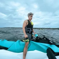 Foto Enrique Dustin yang Super Hot, Disebut Dorong Sang Sahabat Verrell Bramasta Hingga Alami Kecelakaan