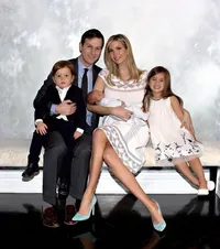 FOTO: Fashion Hot Mom Cantik Ivanka, Putri Presiden Donald Trump