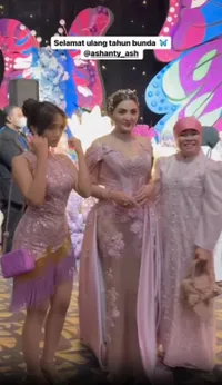 Foto Fuji di Ulang Tahun Ashanty Disebut Mirip Tinker Bell Hingga Penyanyi Dangdut, Kehadirannya Ditunggu Netizen