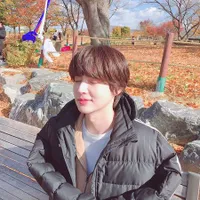 FOTO: Gantengnya Ahn Jae Hyun Selama Syuting 'BEAUTY INSIDE'
