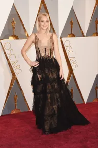 FOTO: Gaun Transparan & Terbuka di Oscar 2016, Cantik Super Hot