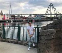 FOTO: Gaya Kekinian Ala Teuku Rassya Ketika Jalan-Jalan di Jepang