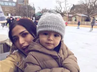 FOTO: Gaya Lucu El Barack Alexander Pakai Outfit Musim Dingin