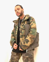 FOTO: Gelar Pesta Ultah, The Weeknd & Bella Hadid Mesra Banget!