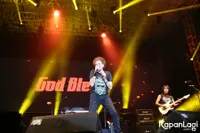 FOTO: God Bless Guncang 15 Ribu Penonton di Volcano Rock Festival