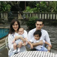 FOTO: Hadiri Acara, Fachri Albar & Renata Kusmanto Serasi & Mesra