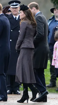 FOTO: Hadiri Pelayanan Gereja, Kate Middleton Tampil Penuh Pesona