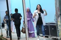 FOTO: Hamil Besar, Alice Norin Asik Liburan ke London & Amsterdam