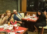 FOTO: Hangat! Saat Sheila Marcia Rayakan Ultah Sang Papa di Bali
