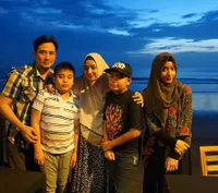 FOTO: Happy! Cindy Fatika Sari Nikmati Alam Bali Bareng Keluarga