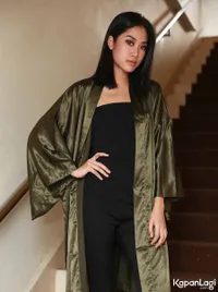 FOTO: Hapus Tato, Begini Cara Widy Vierratale Move On Dari Mantan