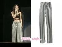 FOTO: Harga Kostum Cantik Nan Unik Taeyeon SNSD di Konsernya