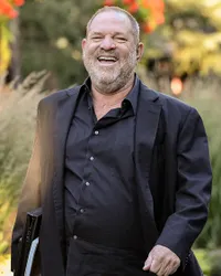 FOTO: Harvey Weinstein, Bos Miramax Cabul Yang Bikin Heboh Dunia
