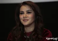 FOTO: Ini Cara Khusus Olla Ramlan Hadapi Suaminya Yang Pencemburu
