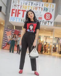 FOTO: Inspirasi OOTD Keren ala Nindy, Cantik & Stylish Kekinian!
