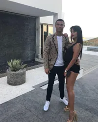 10 Foto IG Dengan Like Terbanyak 2018, Didominasi Kylie Jenner!