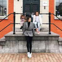 FOTO: Irfan & Jennifer Bachdim Ajak Anaknya Liburan ke Amsterdam