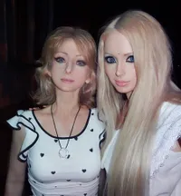 FOTO: Irina Pashkeeva, Ibu Valeria Lukyanova yang Secantik Boneka
