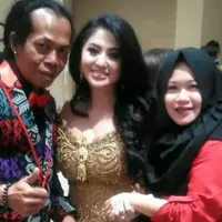 FOTO: Istri Sodiq Monata, Cantik dan Jarang Terekspose