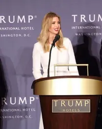 FOTO: Ivanka, Putri Cantik Donald Trump Yang Mirip Marsha Timothy