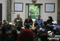 FOTO Janji Pada Anak, Iwan Fals Persiapkan Album Untuk Sang Istri