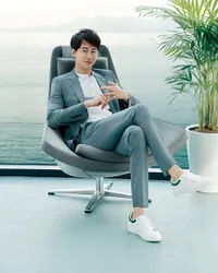 FOTO: Jo In Sung Pamerkan Fashion Style Berjas Musim Panas