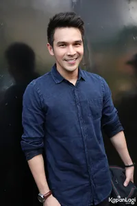 FOTO: Jonathan Frizzy Cerita Soal Bisnis Pakaian Anak, Seru!