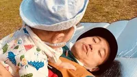 Foto Kang Gary dan Putranya Yang Wajahnya Selalu Disembunyikan