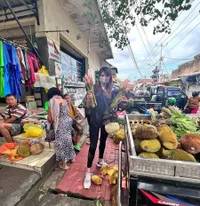 [FOTO] Kaya Raya Tapi Tetap Sederhana, Tamara Bleszynski: Ke Pasar Tradisional Itu Seru Bikin Happy
