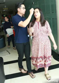 FOTO: Kebahagiaan Nycta Gina & Rizky Kinos Sambut Buah Hati 