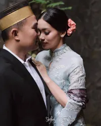 Foto Kebersamaan Alexandra Asmasoebrata & CEO Bosowa Ponakan JK