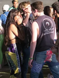 FOTO: Kebersamaan Brooklyn Beckham & Pacar Barunya, Madison Beer