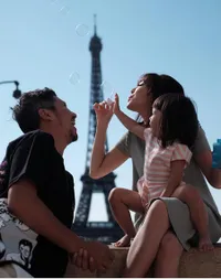 FOTO Kebersamaan Manis Gading, Gisel & Gempi Jalan-Jalan di Paris