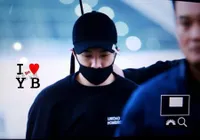 Foto Kedatangan Taeyang Big Bang di Jakarta, Disambut Hangat Fans