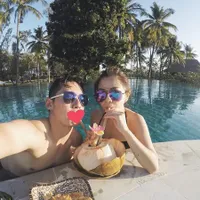 Foto Kehidupan Pernikahan Franda & Samuel Zylgwyn, Romantis Manis