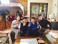 FOTO: Keluarga Park Bo Gum di 'ENCOUNTER' yang Kocak Banget