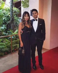 FOTO: Kemesraan Bambang Aditya Trihatmanto dan Kezia, Bikin Iri