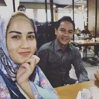 FOTO Kemesraan Melinda 'CSM' Dengan Suami Baru, Kompak & Bahagia